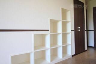 ※写真は別の部屋のものです