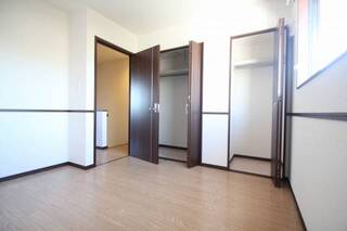 ※写真は別の部屋のものです