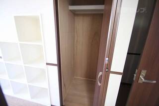 ※写真は別の部屋のものです