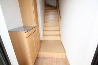 玄関からのワンショットです