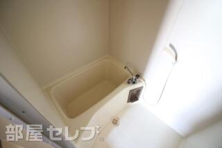 綺麗な浴室です。