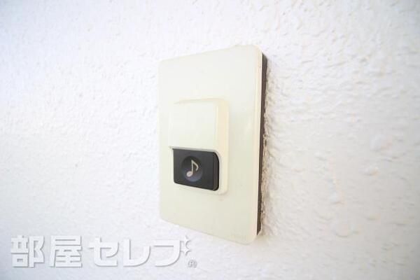 インターホンが付いています。