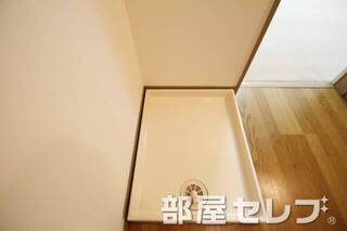 室内洗濯機置き場。