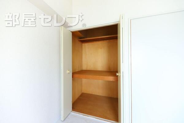 ゆったりとした収納です。