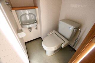 トイレもゆったりしております