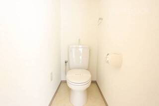 トイレは個室です