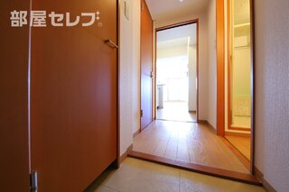 シューズボックス付いてます。