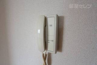 インターホン付いてます。