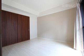 デザインクロスでおしゃれなお部屋です。