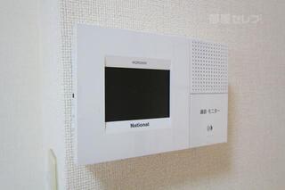 テレビモニターホンで来客時も確認ができます。