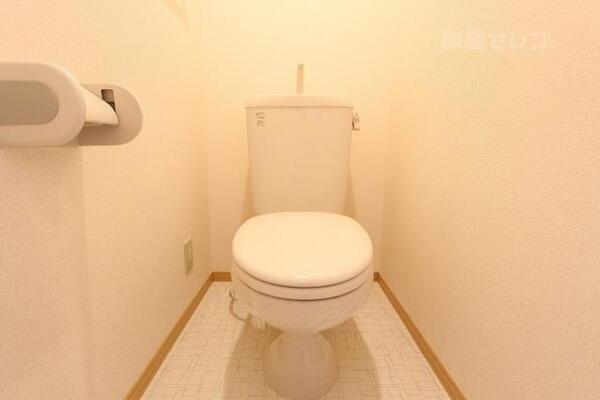 清潔感溢れ、落ち着くトイレです。