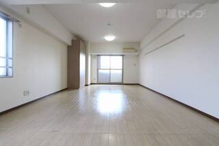 ＊905号室参照