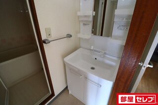 シャンプードレッサー付き洗面台