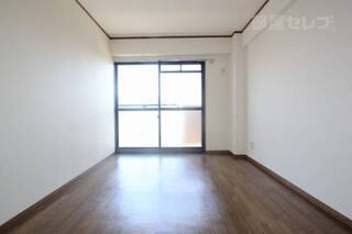 光溢れるお部屋です