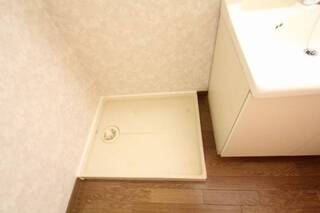 屋内洗濯機置場です