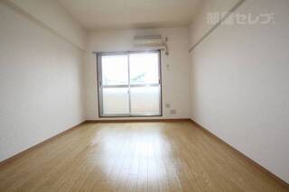 光溢れるお部屋です