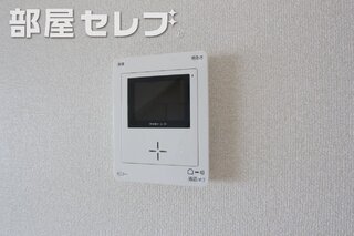 TVモニター付きで来客者を確認できます。