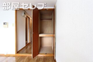 浴室内洗面所です。他号室の写真です。