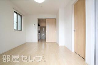 写真は角部屋です