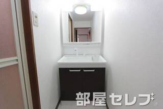 独立洗面で快適な朝を。イメージ写真