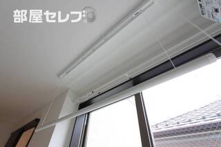 こちらも人気の室内物干し竿ございます