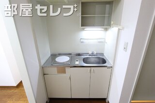 コンパクトキッチン。