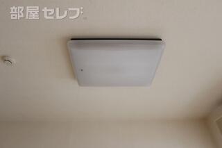 写真は302号室のものになります。