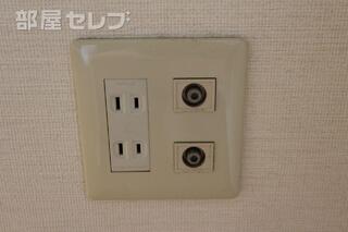 写真は302号室のものになります。