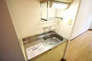 食器収納用棚もあります　