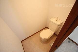 気持ちが『無』になれそうなトイレですね