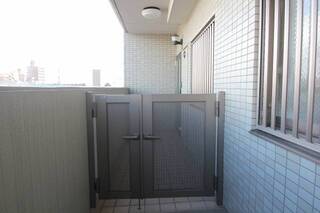 304号室内装写真参照
