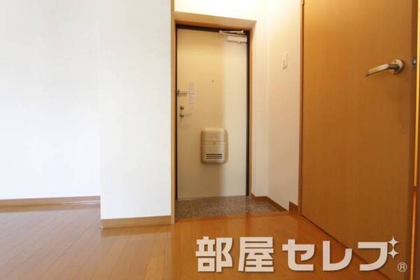 玄関口。