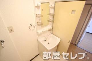 洗髪洗面化粧台。