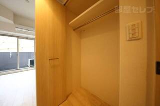 階数によって色味が違う可能性があります。