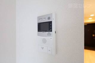 階数によって色味が違う可能性があります。