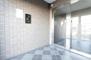 オートロックで安心ですね。