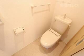 落ち着くトイレです　※201号室の写真です