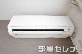真っ白エアコンです。イメージ写真