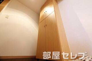 シューズボックス。他号室の写真です。