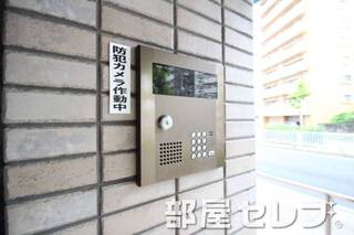 オートロック完備。他号室の写真です。