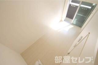 ※102号室の写真を流用しています。