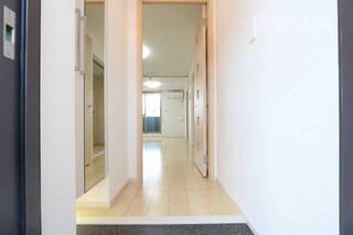外出時は鏡で見出しなみチェック