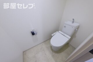 カラーパネルがおしゃれなお風呂