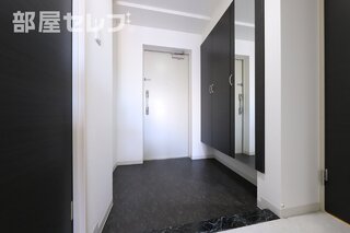 玄関まわりもスッキリしてます