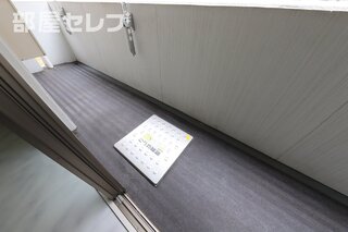 日当たりのいいバルコニーです