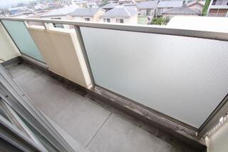 水はけの良いベランダです。（401号室）