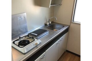 1口ガスコンロがついたキッチン。