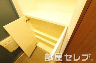 玄関すっきりシューズボックスです。