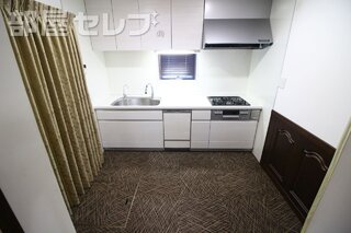 床上収納です。