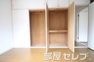 各部屋収納付き。